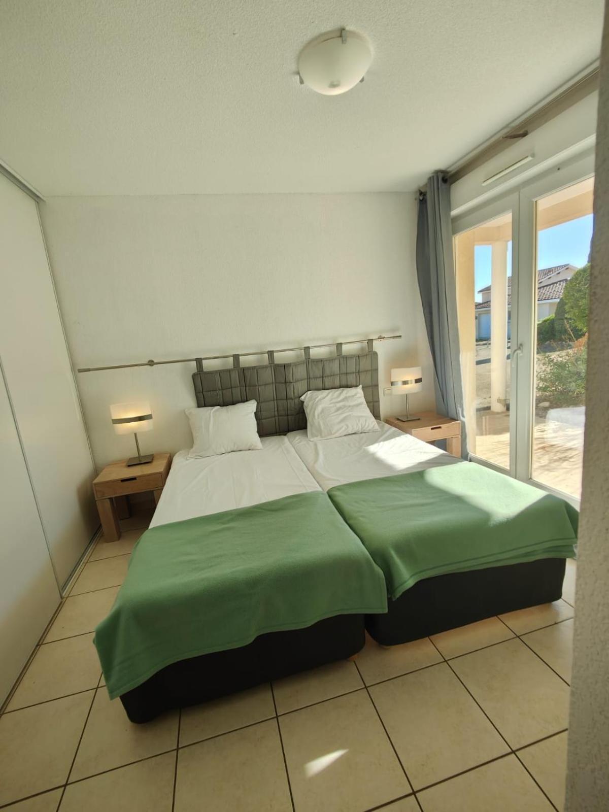 Le Manon Residence Hotel Signes Exterior photo