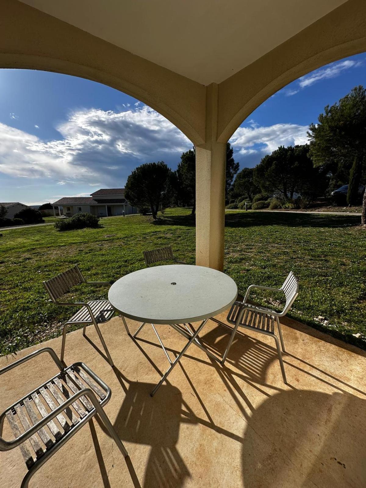 Le Manon Residence Hotel Signes Exterior photo